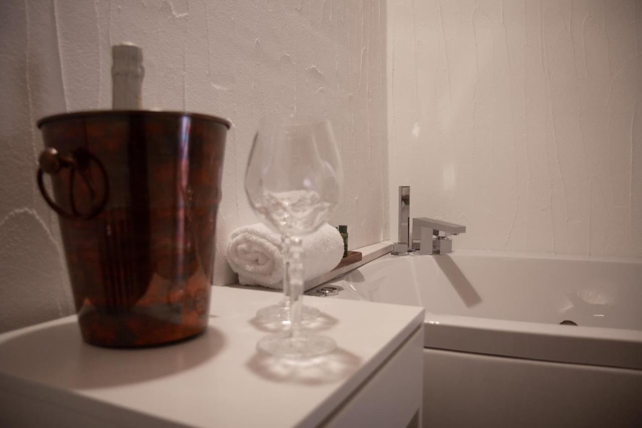 Guest House Sciola - Ts Rooms B&B San Sperate Bagian luar foto
